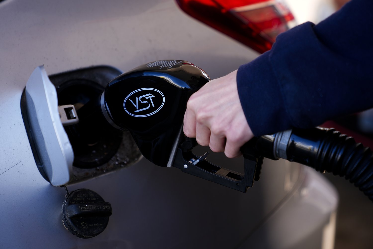Self-serving Ramaswamy pushes Ohio gas tax suspension despite road-funding hit