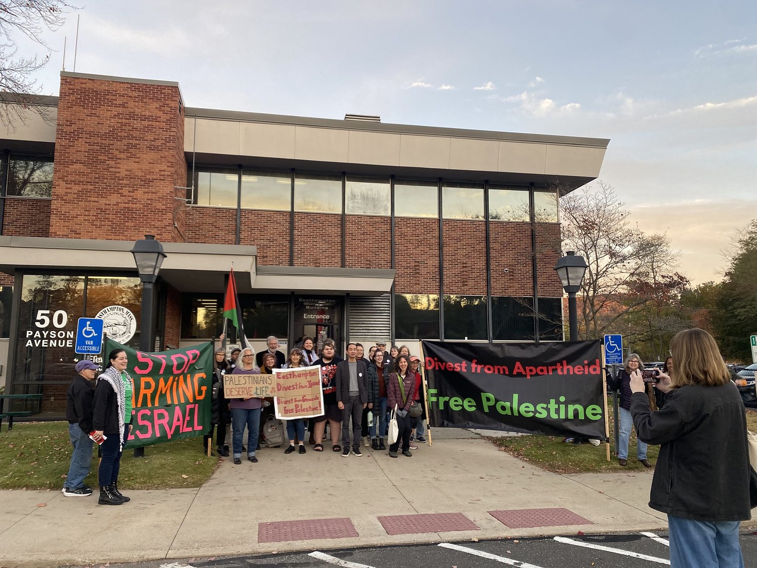 Easthampton backs divestment from companies linked to human rights violations