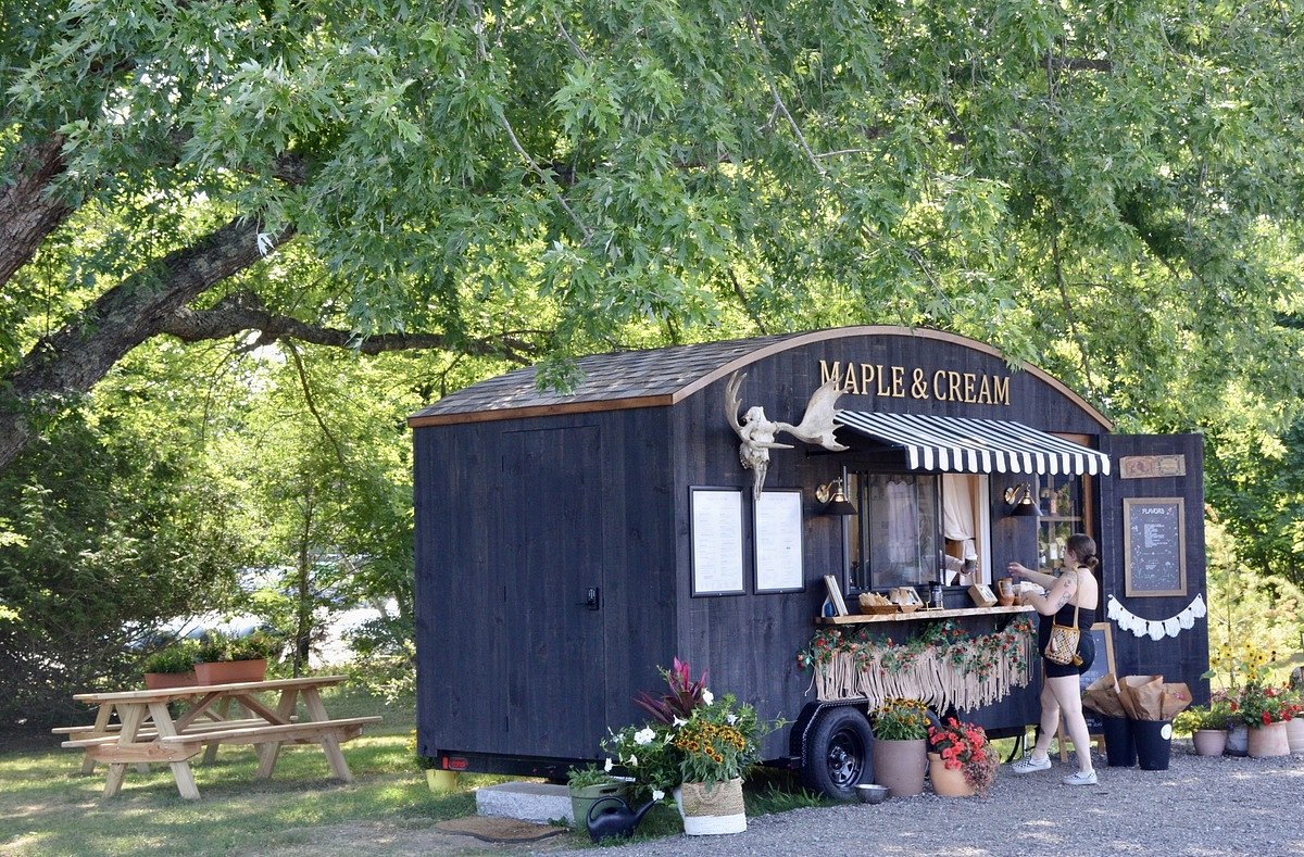 Ellsworth boutique and hair salon owner opens city’s only gelato stand