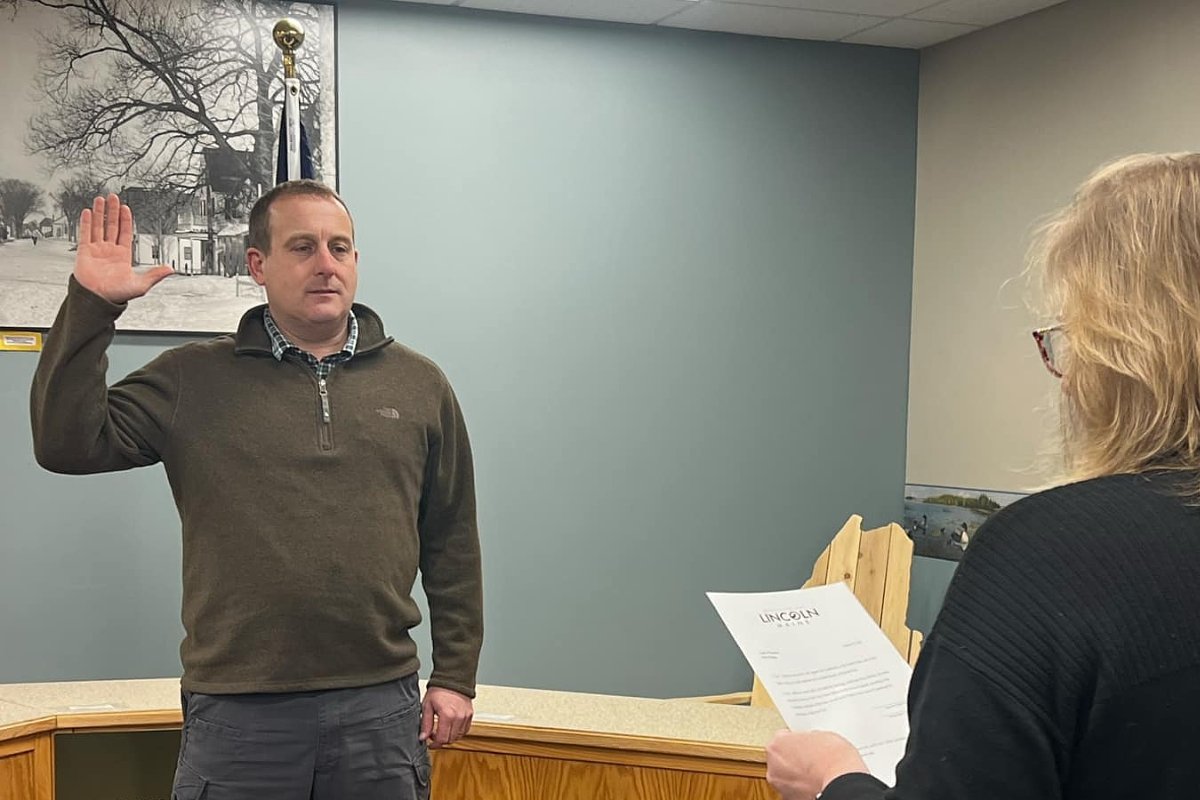 Lincoln appoints police chief as interim town manager