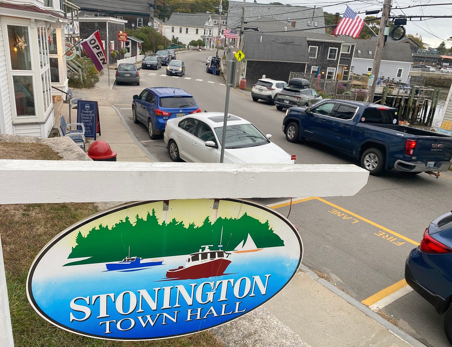 Neighbors object to proposed Stonington oyster shop