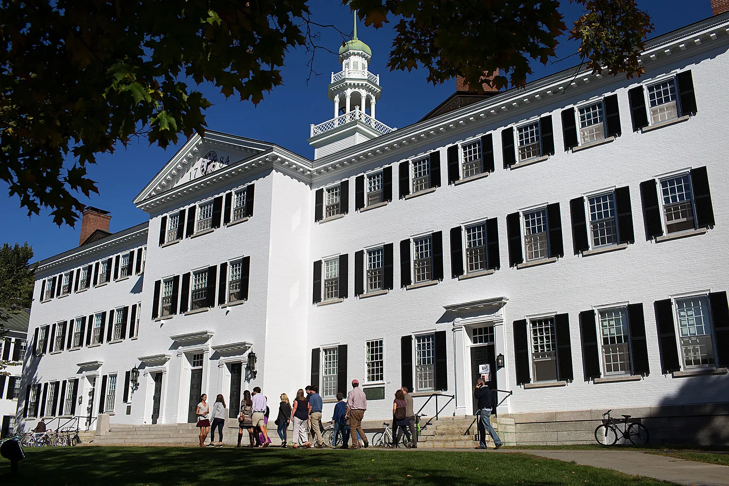 Family of alums gives $25M for civil discourse at Dartmouth