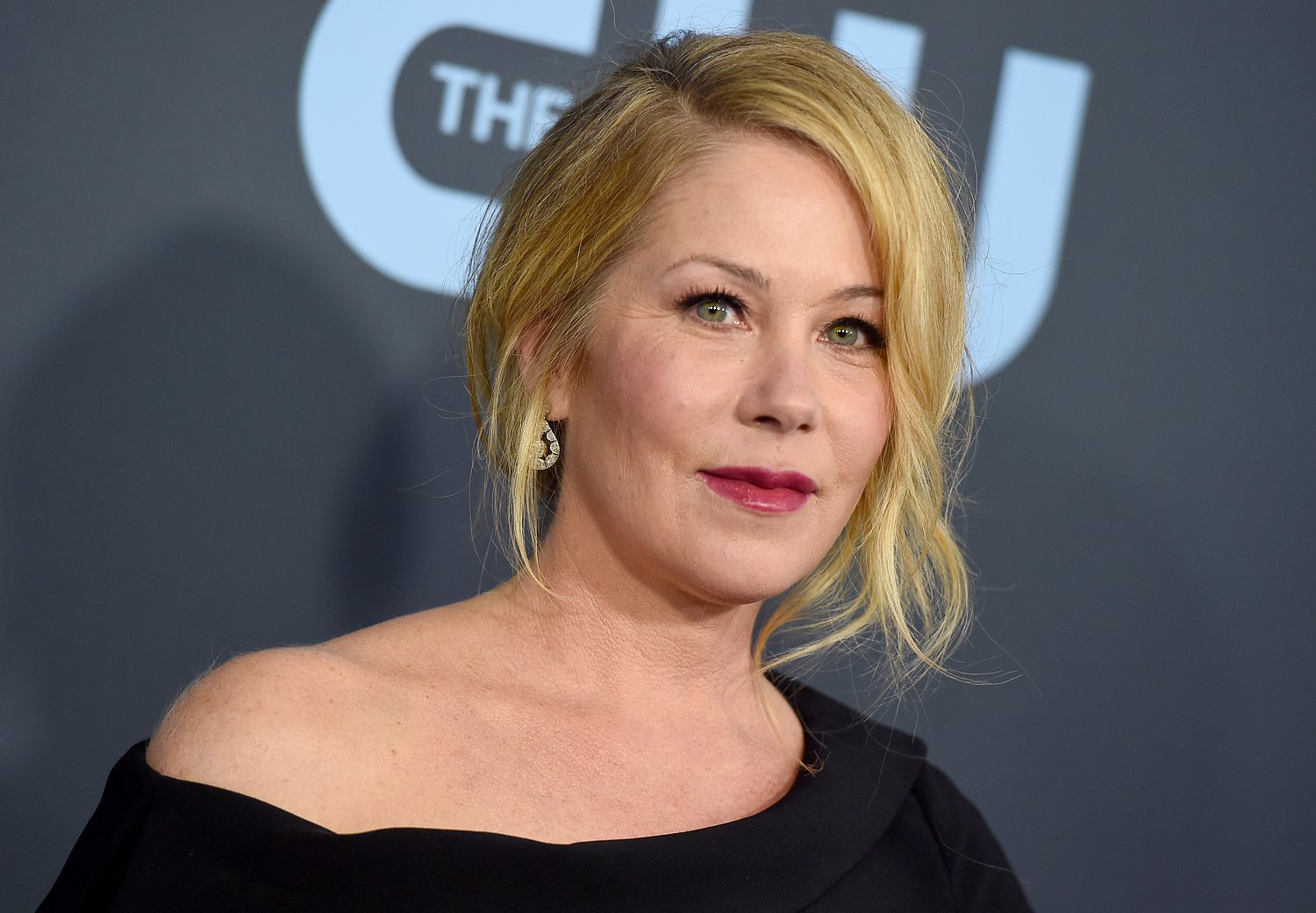 Christina Applegate’s stunning health update shows why an MS diagnosis can be complicated