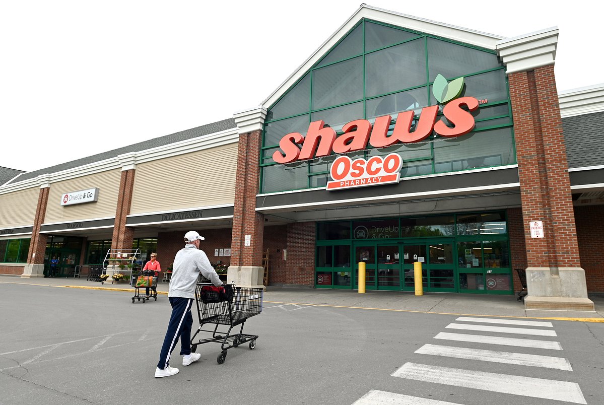 Shaw’s sued after truck driver fatally crushed by rock salt