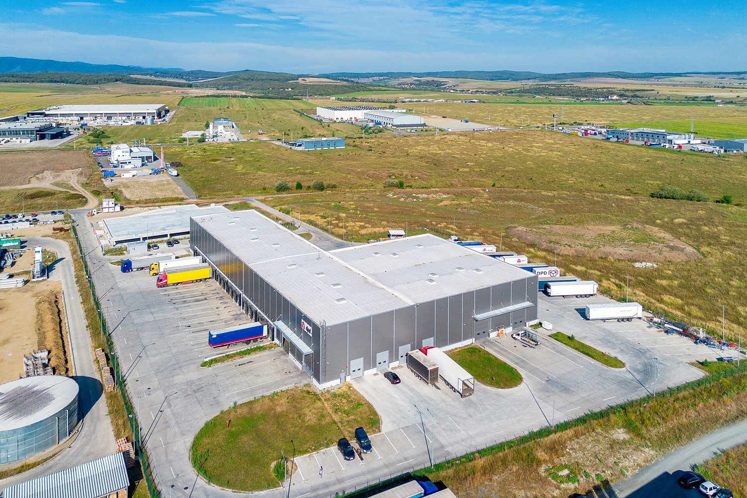 Un gigant belgian investește la Oradea: are punct logistic și la Sibiu