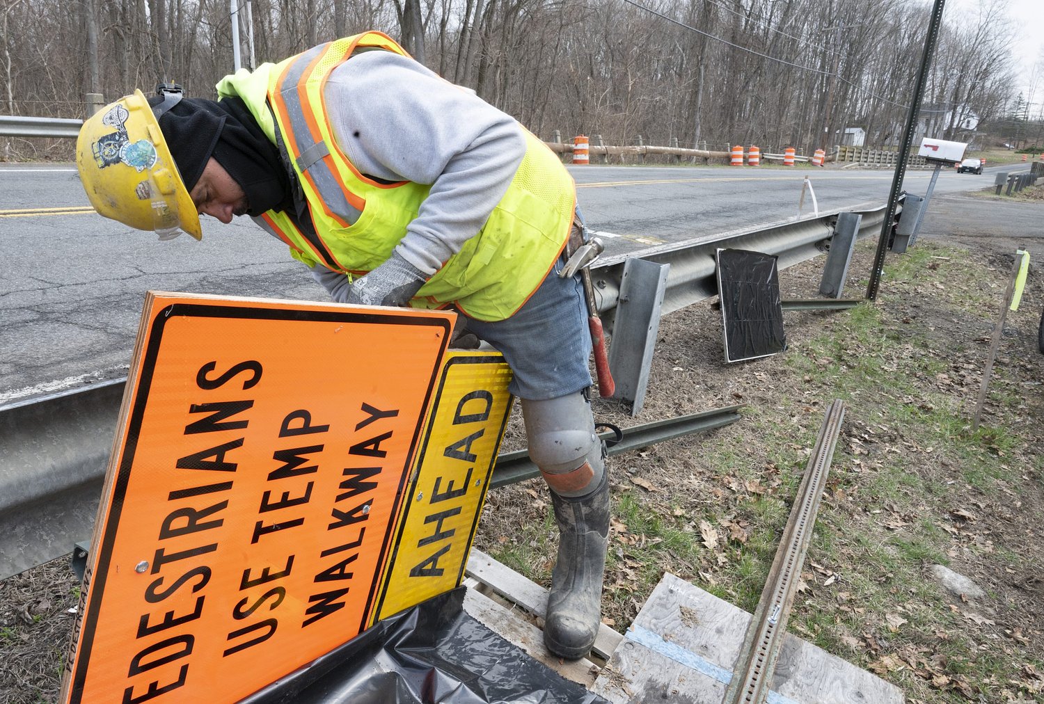 Hadley's Bay Road bridge reopens after water main break