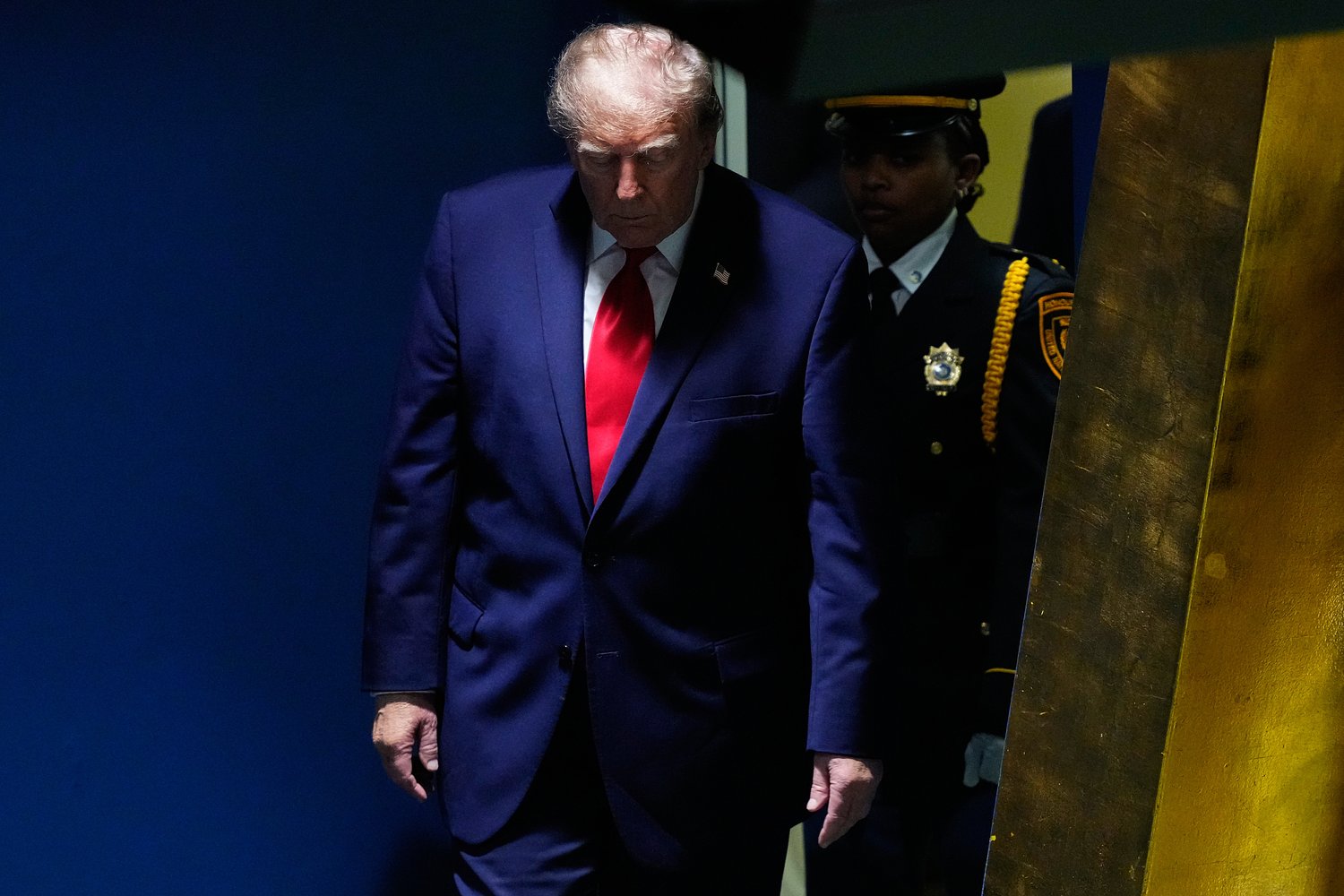 Shock CNN poll reveals Republicans abandoning Trump on 1 major issue
