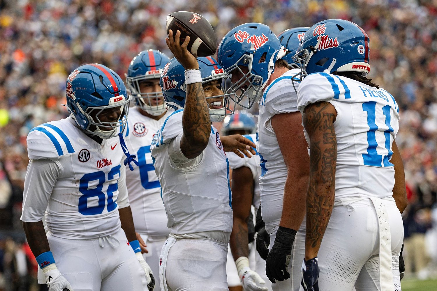 No. 9 Ole Miss routs Vanderbilt 52-17 behind 4 combined TDs from Trinidad Chambliss
