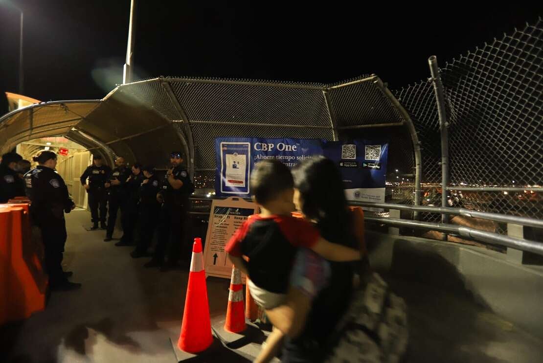 N.M. lawyers helping immigrant kids uneasy after federal funding cut, restored