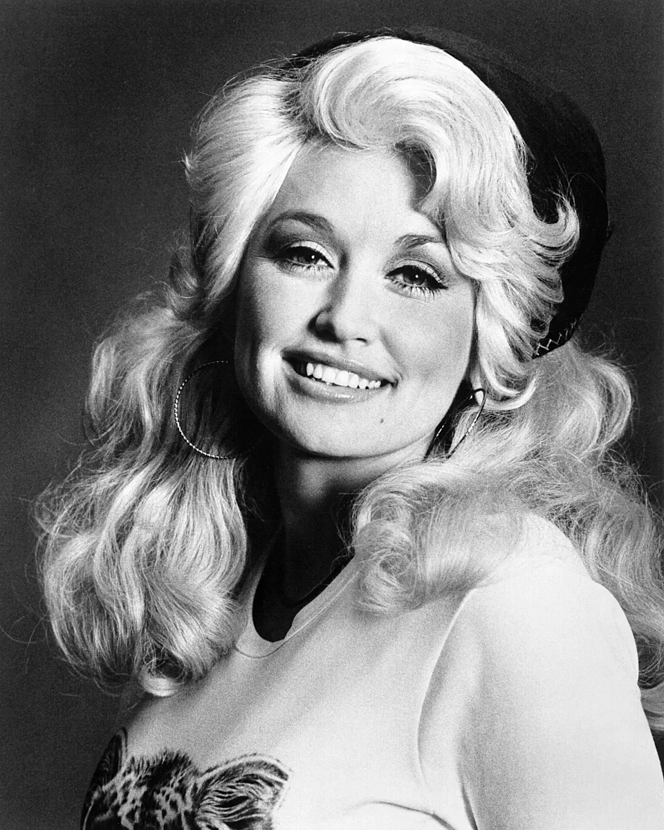 Tennessee’s Dolly Parton dies at 80 after a life of music and giving