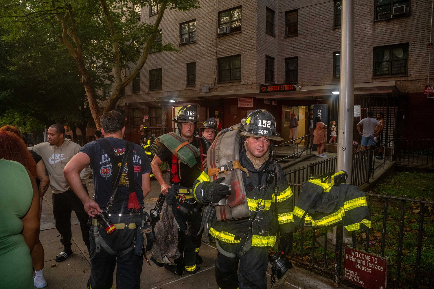Fire in Staten Island high-rise injures 3 FDNY firefighters