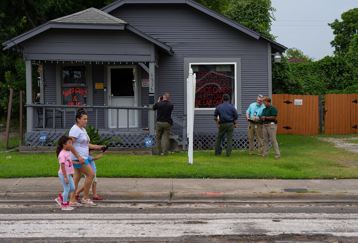 Harris County DA’s office to treat ICE shooting as criminal investigation, says it may take months or years to complete