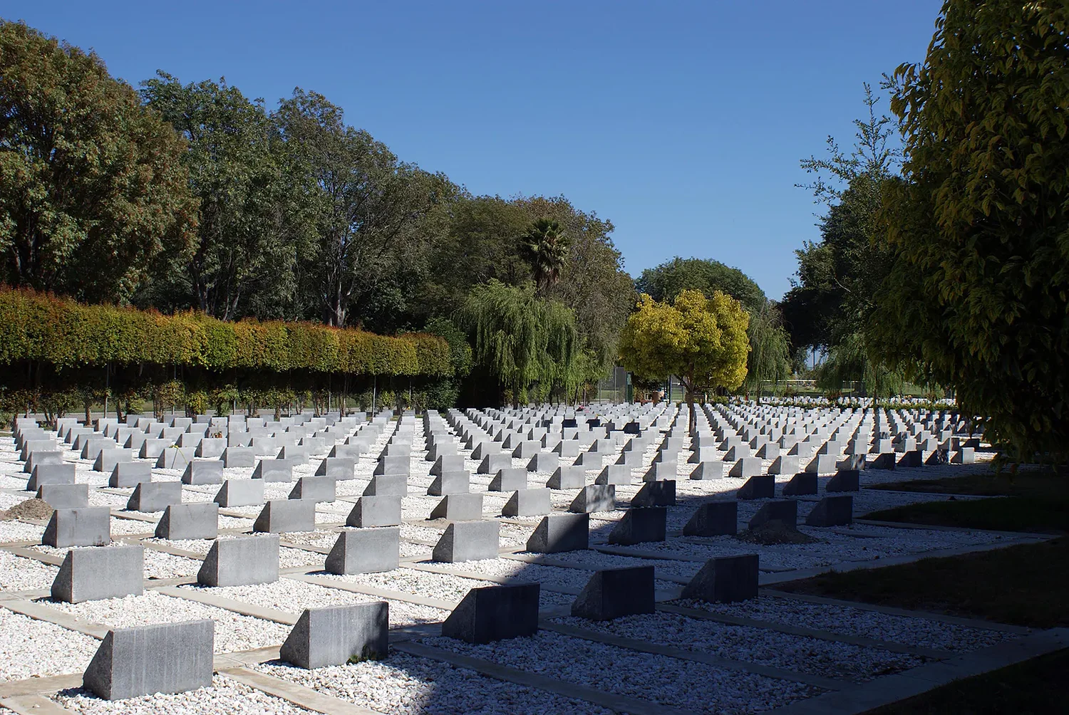 Proposed Muslim cemetery splits Southern California residents