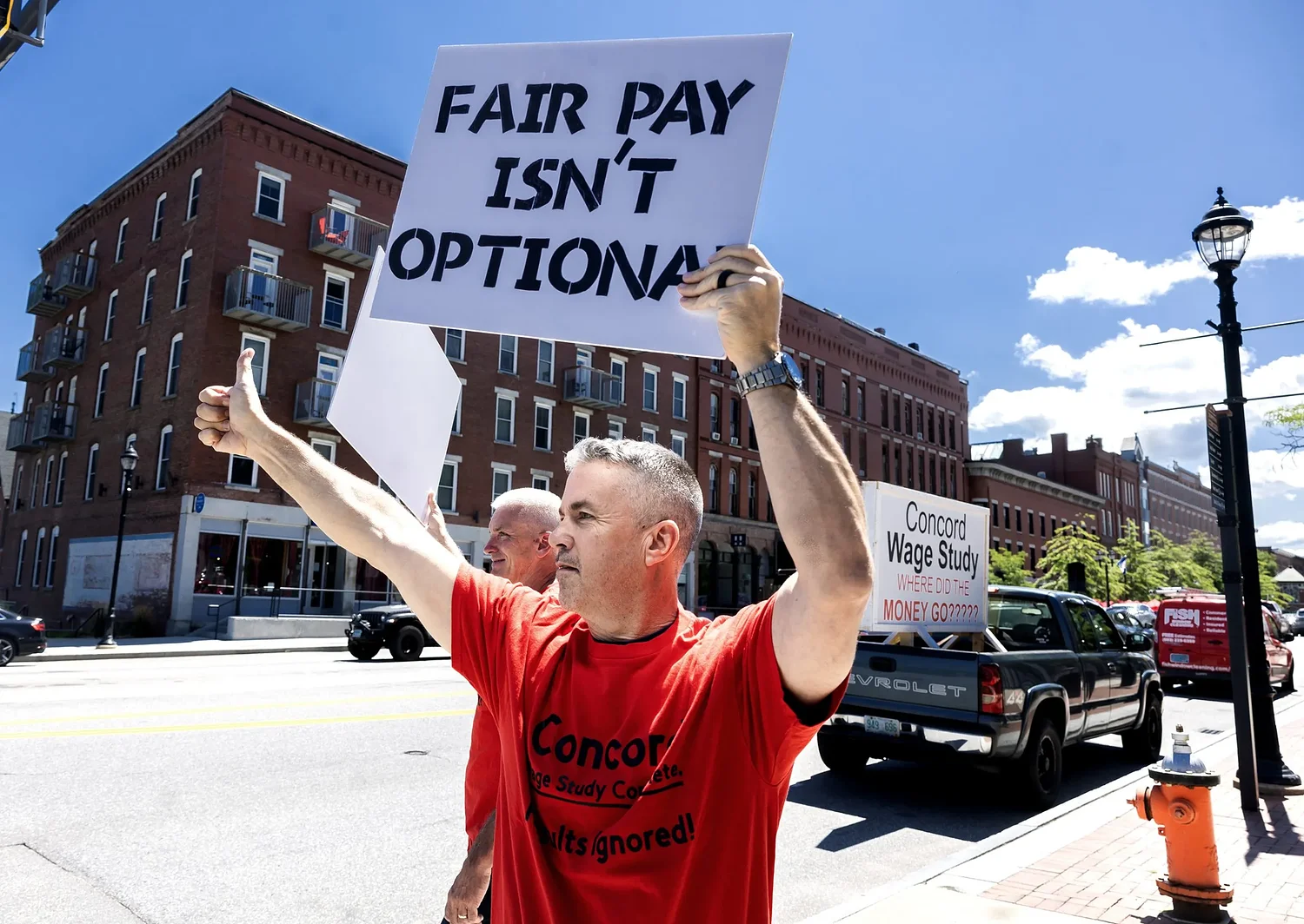 'Not going to stop:' Concord firefighters press city to reopen pay raise negotiations