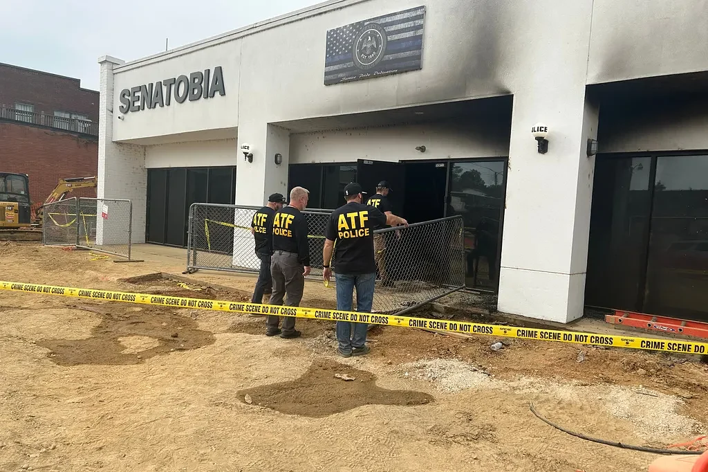 Federal officials investigate fire at beleaguered police department in Mississippi