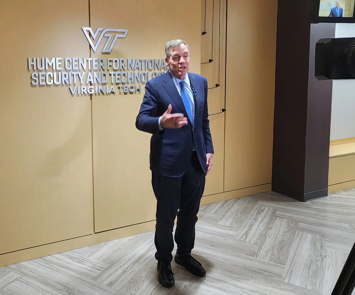 Tech briefs: Warner, Kaine seeking information on AI-related job losses