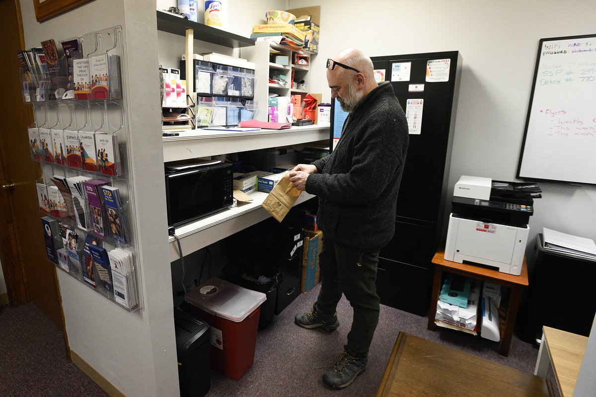 Bangor group that collected nearly 8,000 littered syringes gets contract extension