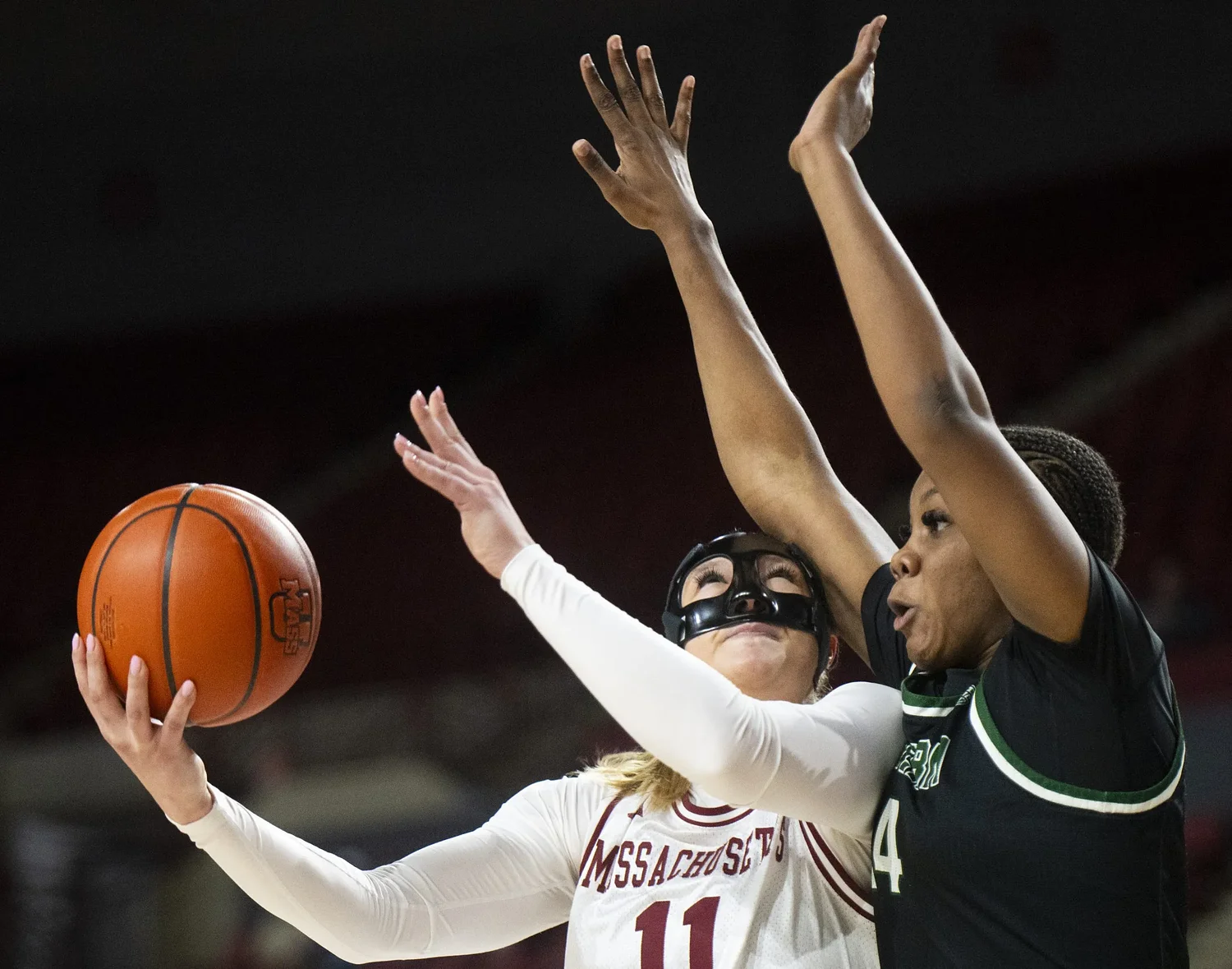UMass women’s basketball: Megan Olbrys’ late layup lifts Minutewomen past Miami (OH), 65-64