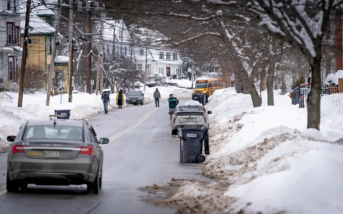 Letter: Unplowed Bangor sidewalks are unsafe
