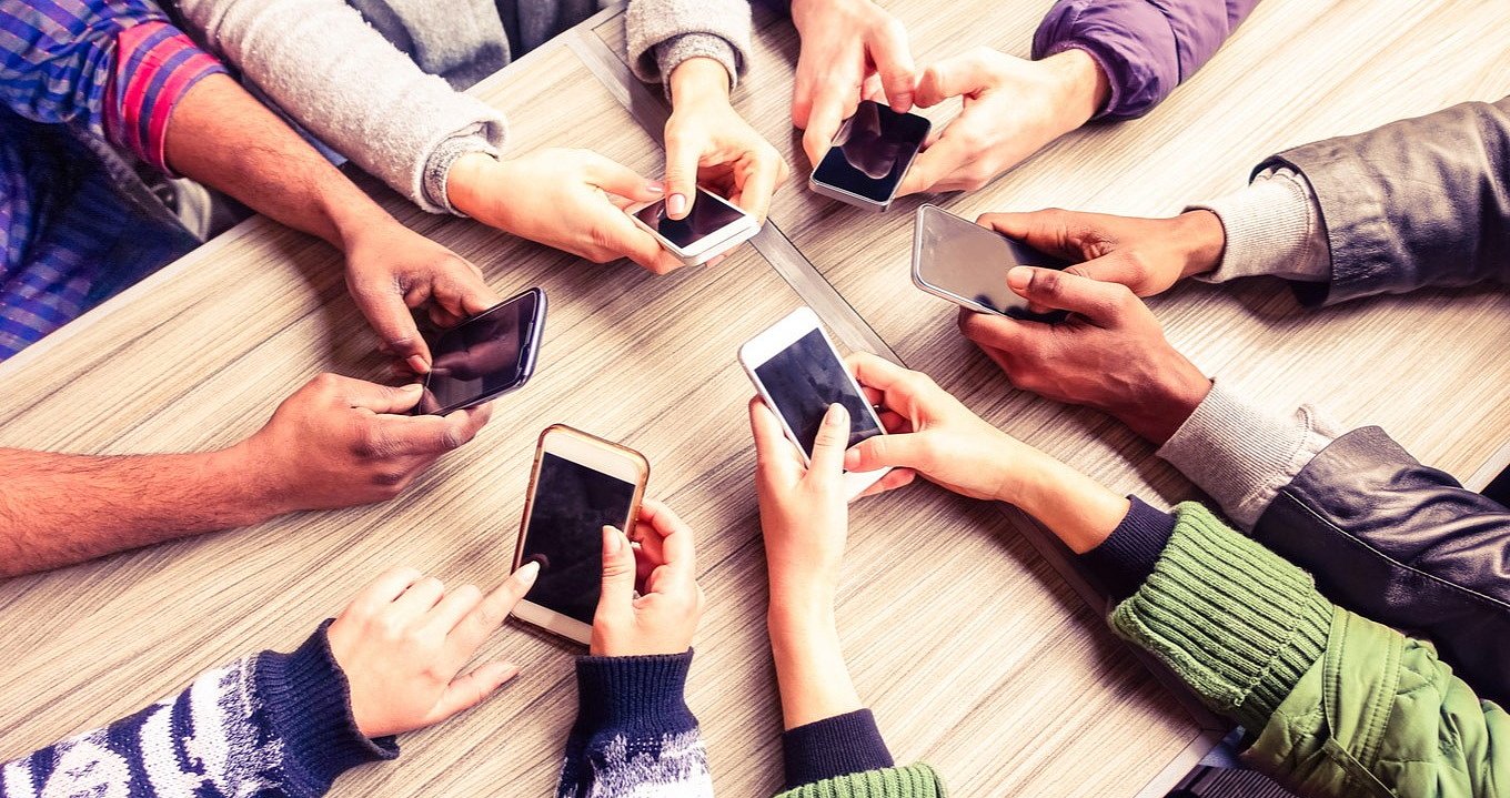 Google lansează funcția „prieteni de încredere”: conturile devin imposibil de spart