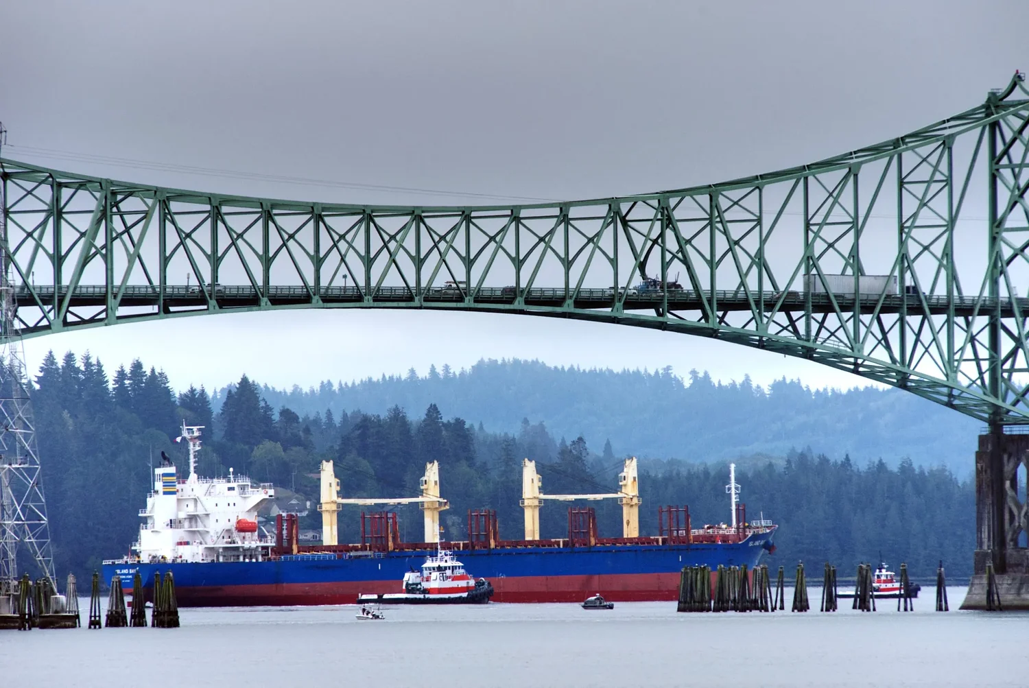 Experts skeptical about plan to bet billions on Coos Bay shipping terminal