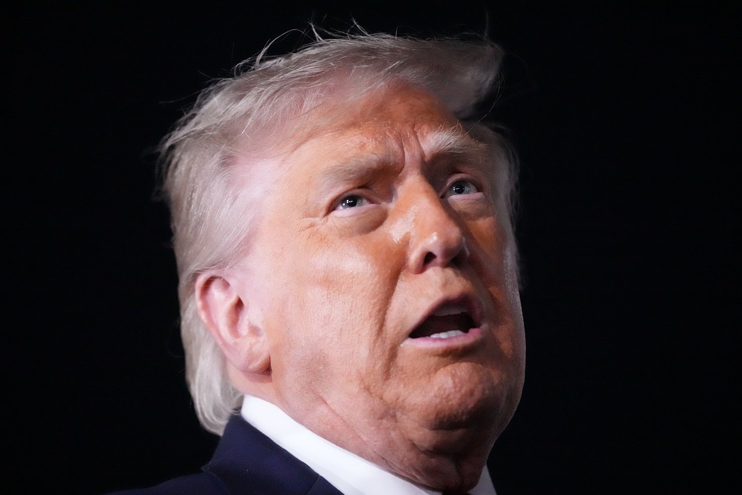 Trump caught with jaw-dropping number of predictions over Iran