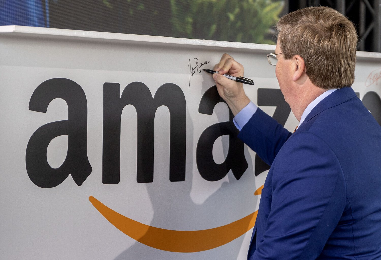 How will Amazon’s data centers impact Mississippians’ electric bills? We may never know