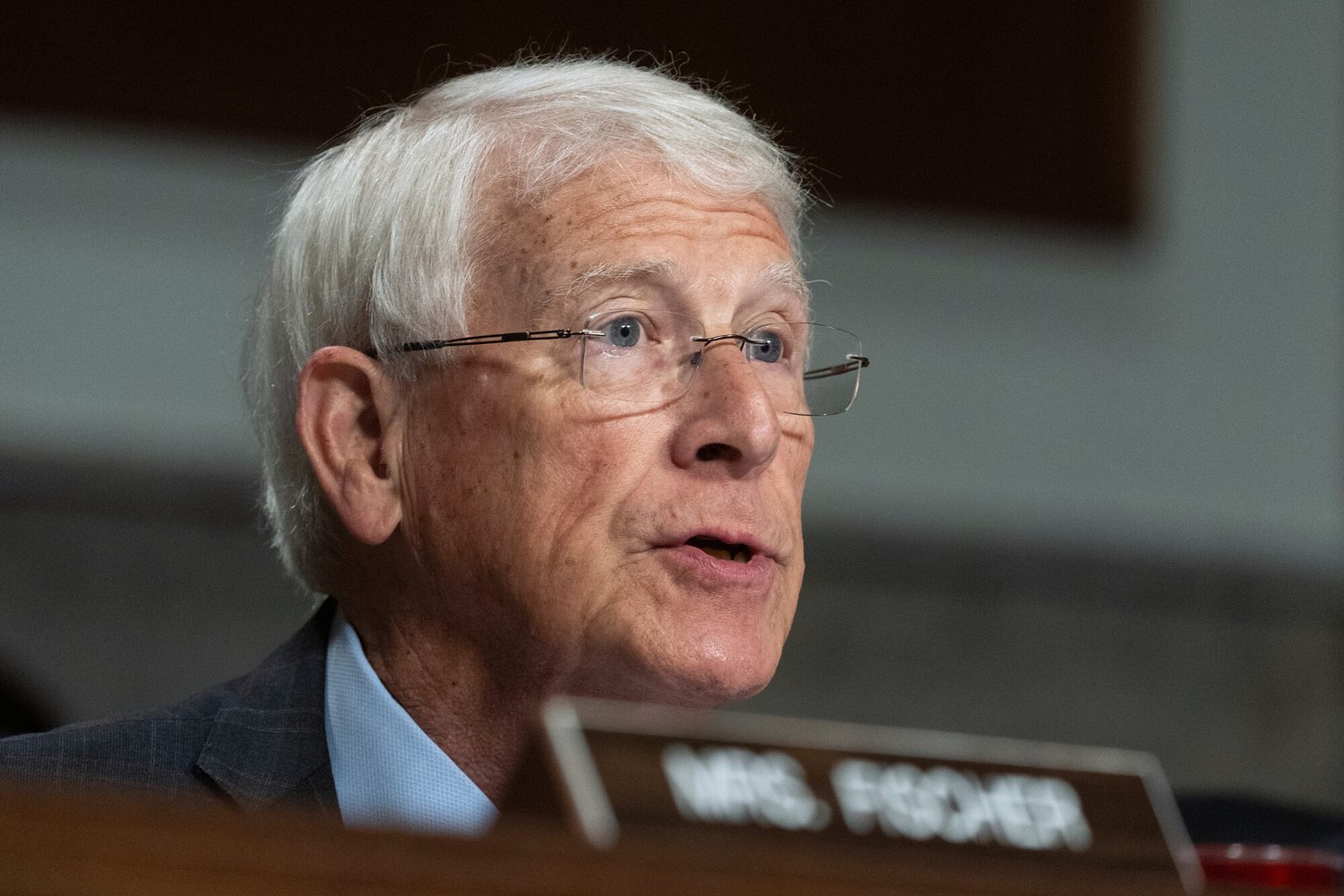 Wicker files bill to overturn Trump Education Department on nursing school loans