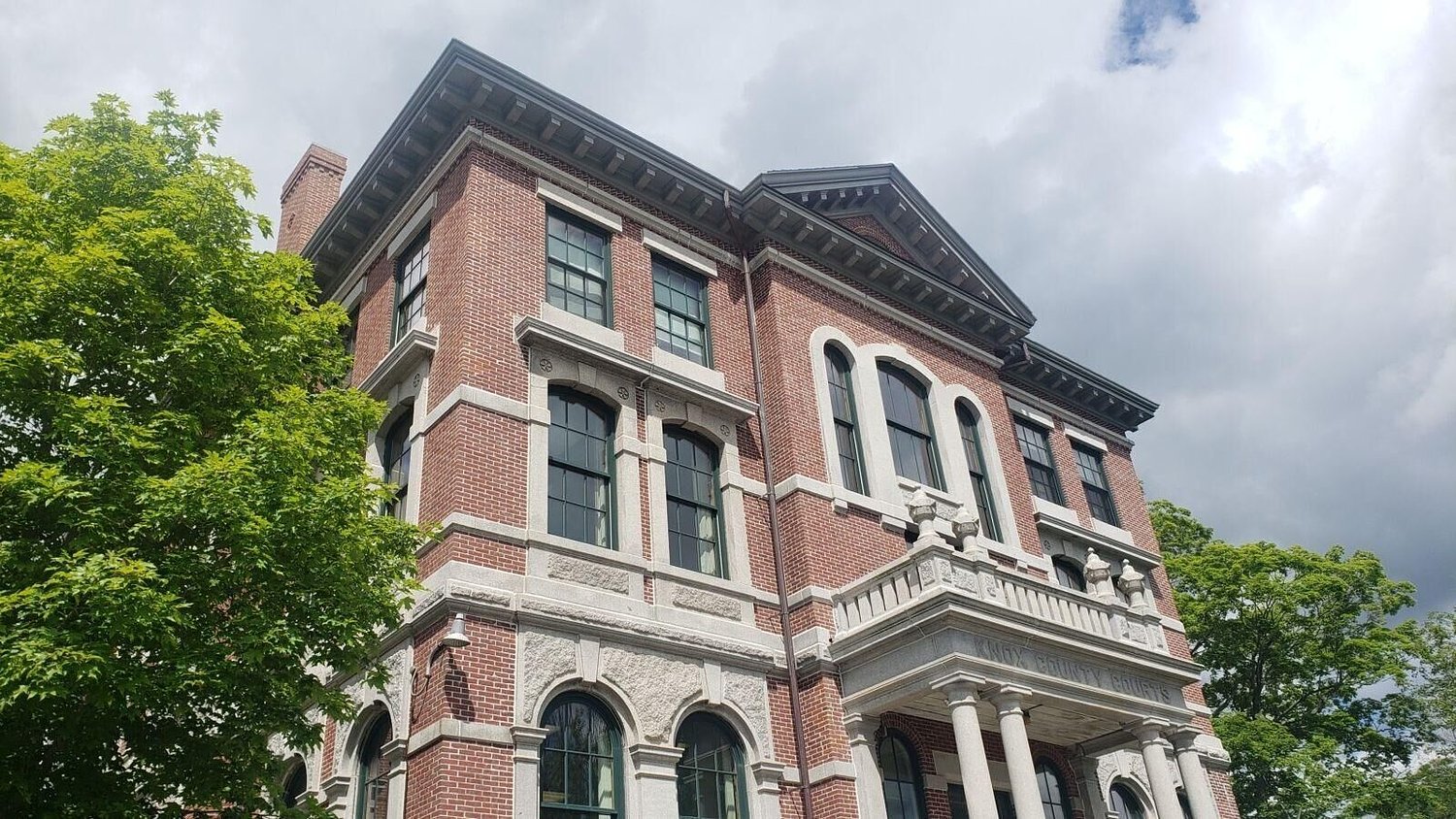 Judge warns woman of possible contempt in lawsuit against animal shelter