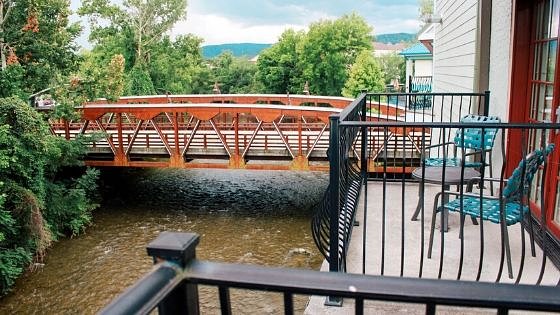 2024 Best Hotels Near The Island in Pigeon Forge