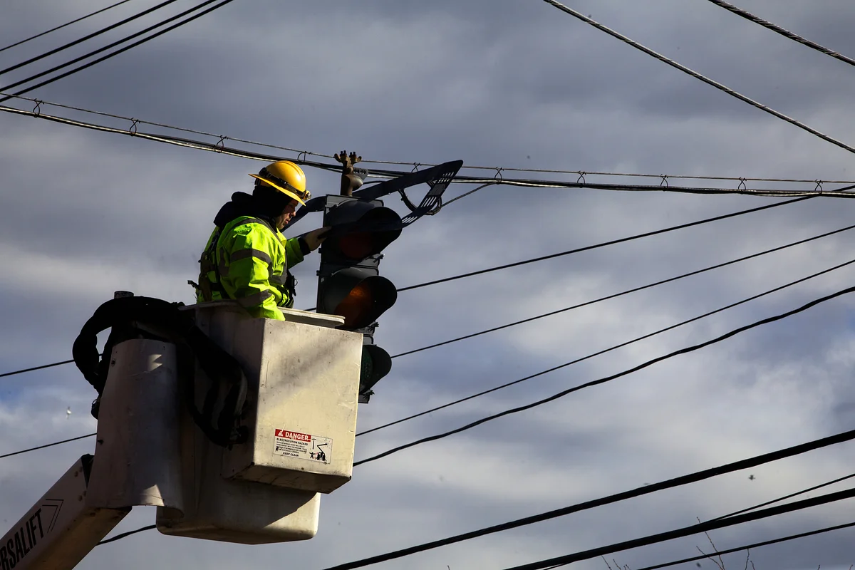 Maine considers traffic light for ‘dangerous’ Route 1 intersection