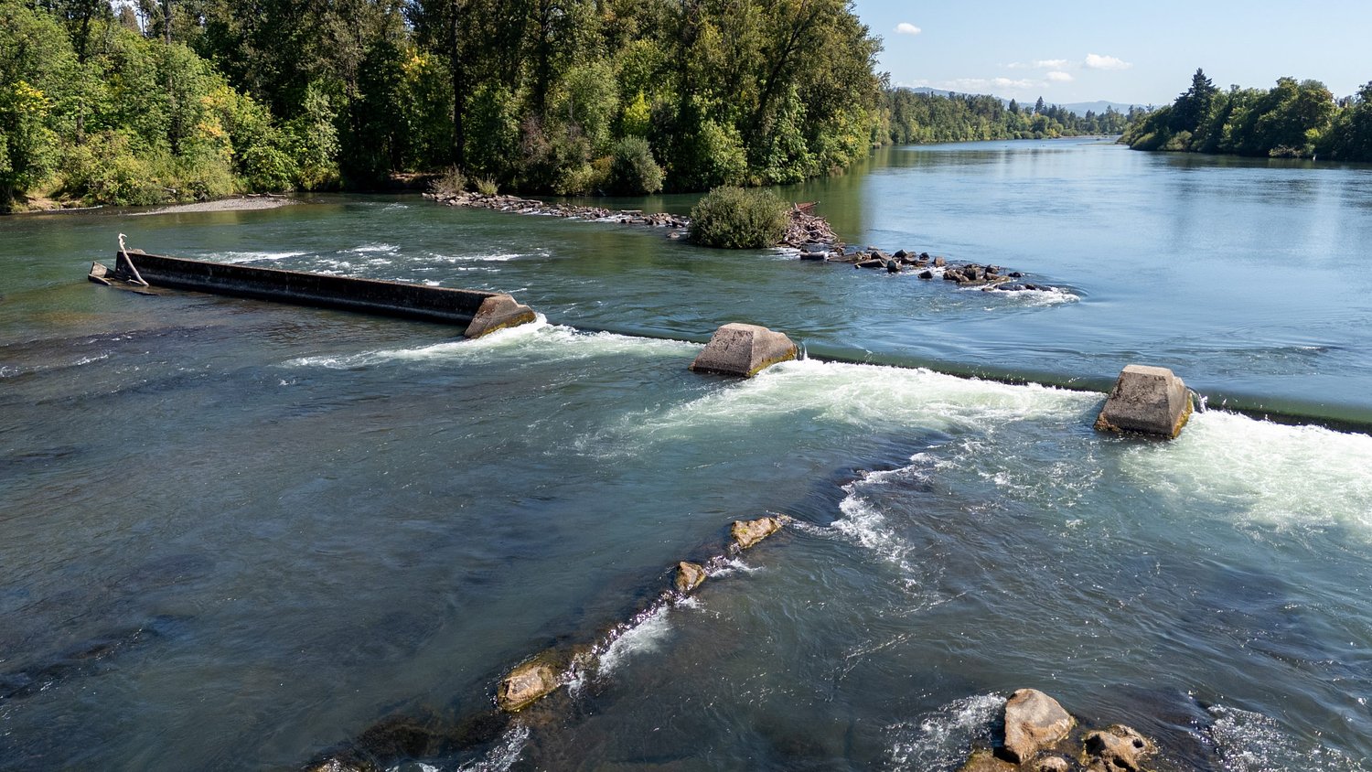 Eugene launches feasibility study to address dangerous underwater dam