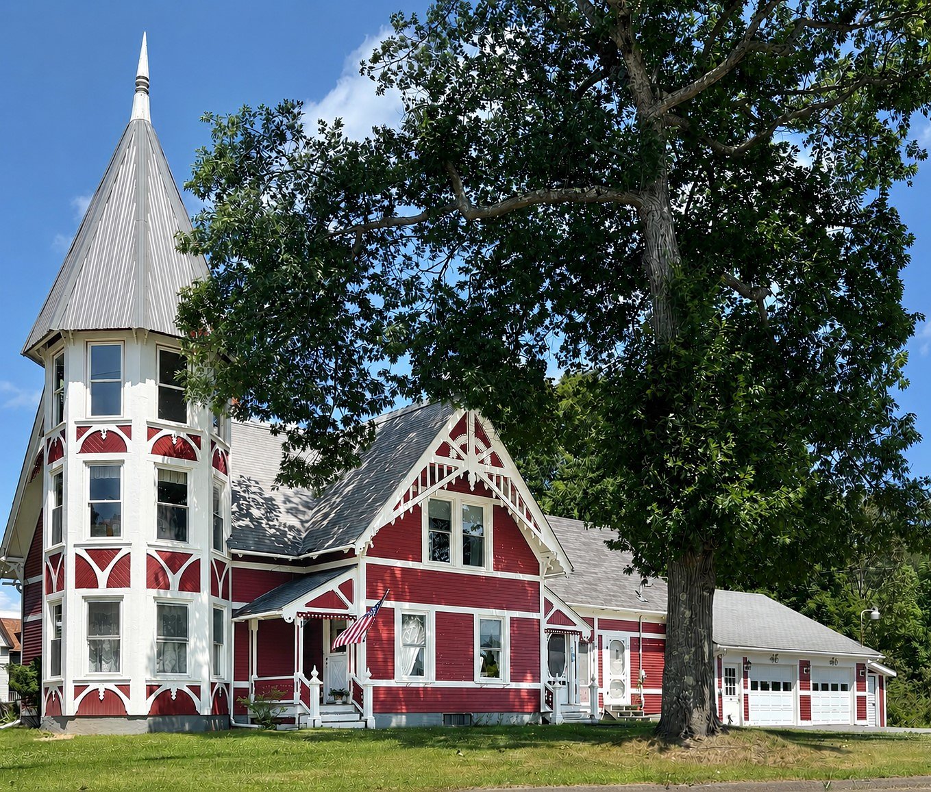 Sherman Area Historical Society receives donation of historic red house