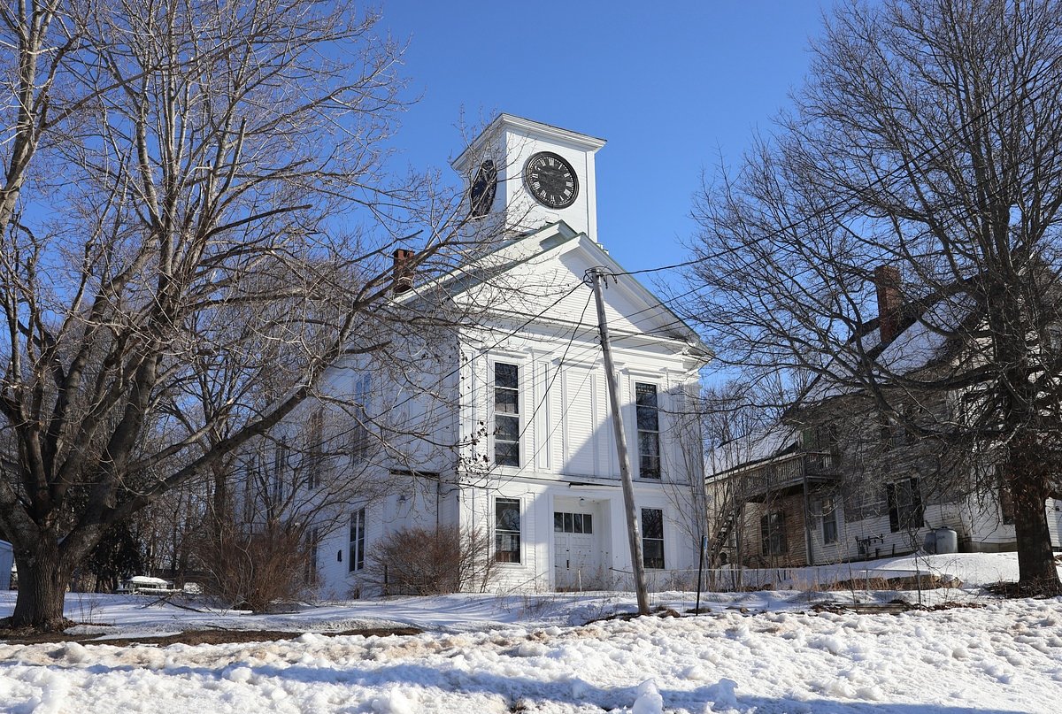 Canadian clock collector sells decaying Bucksport church