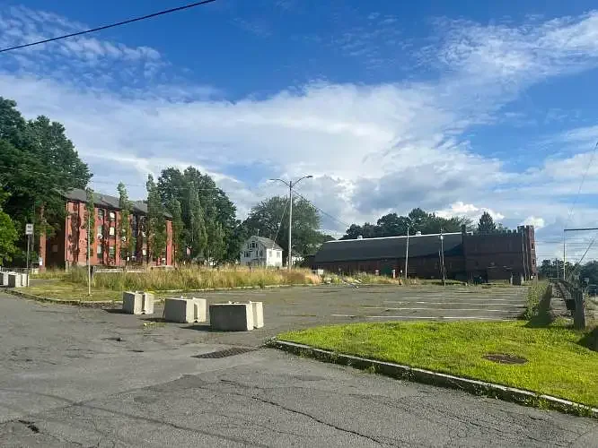 Greenfield voters support development on Hope Street