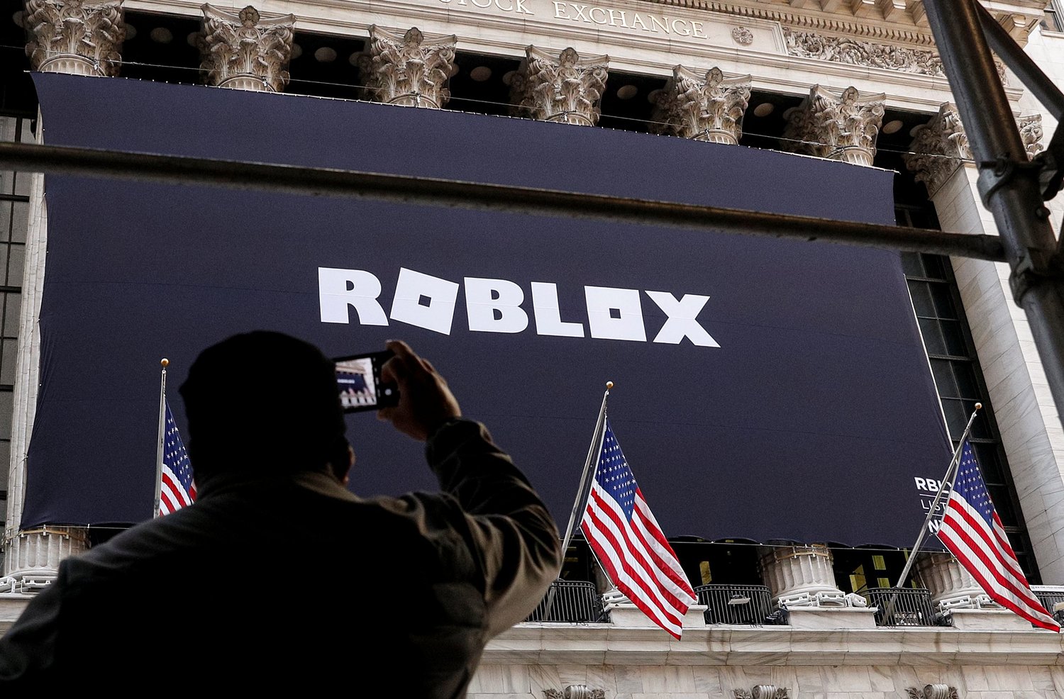 Texas sues Roblox, alleging the online gaming platform endangers children