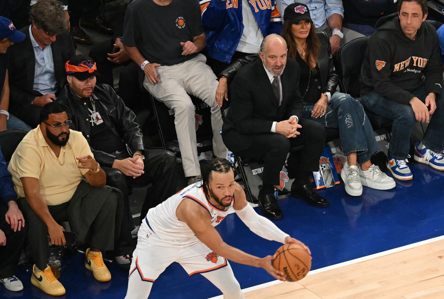 ‘Pretty, pretty packed’ — MSG’s Game 3 bedfellows