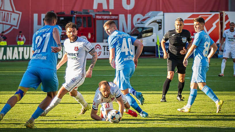 Umilință și zero fotbal: FC Hermannstadt RETROGRADEAZĂ în Liga 2 după 0-3 la Voluntari!