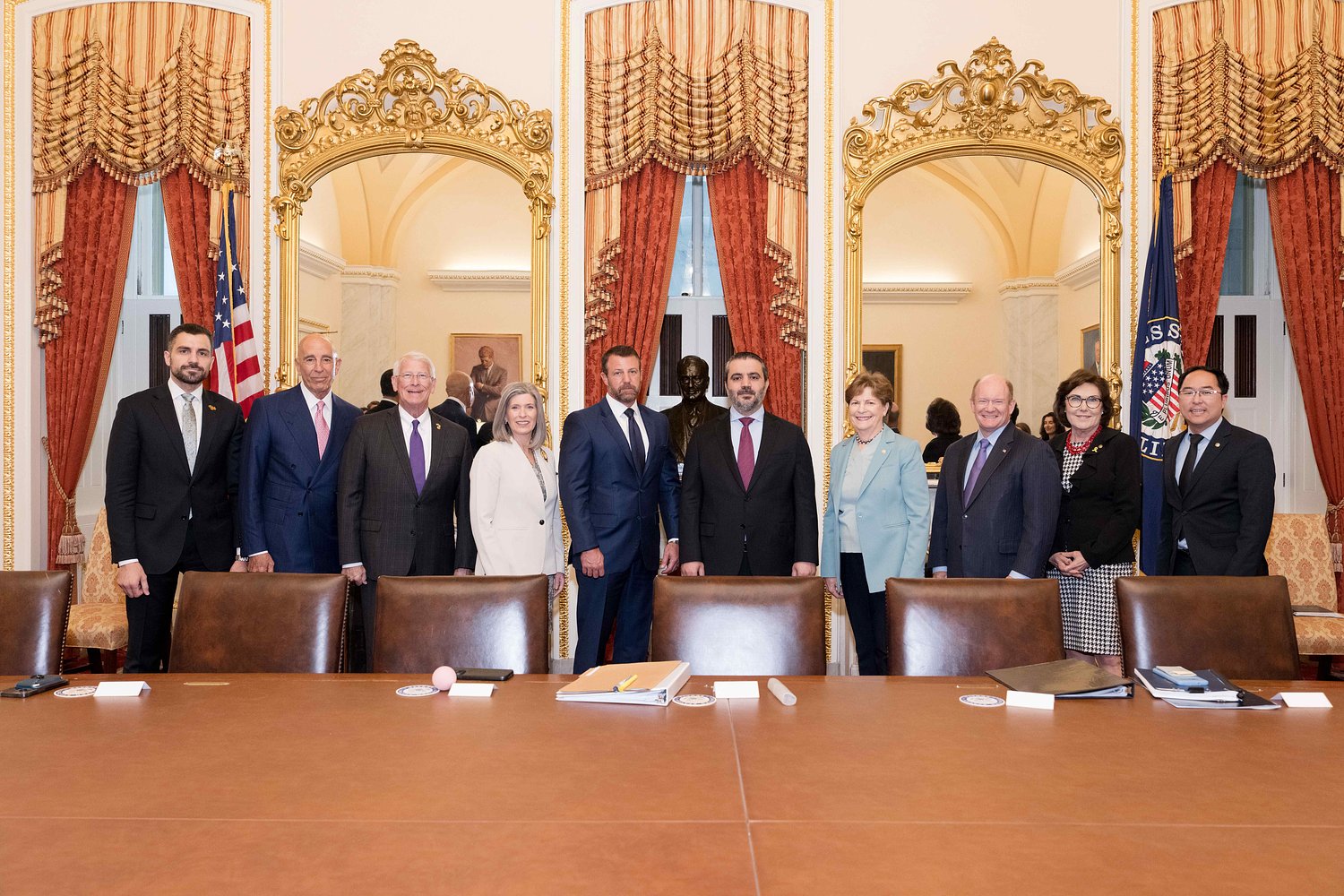 Lawmakers meet with Syrian foreign minister on Capitol Hill