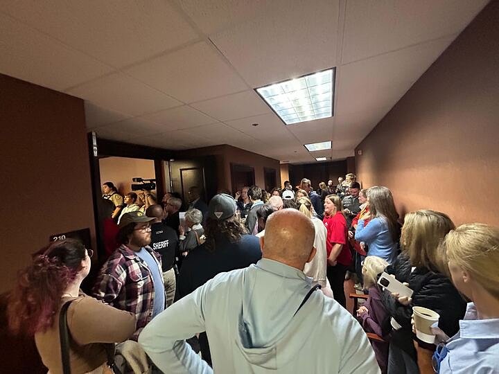 Emotions run high at Lafayette County meeting on proposed asphalt plant