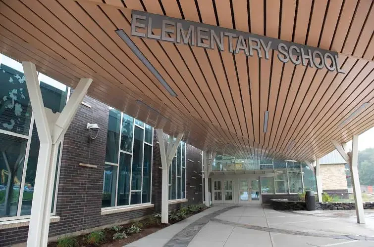Easthampton schools probe alleged slurs by bus driver