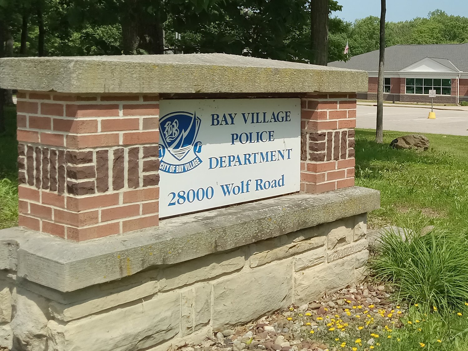 Bay Village resident asks city to end its use of Flock license plate cameras