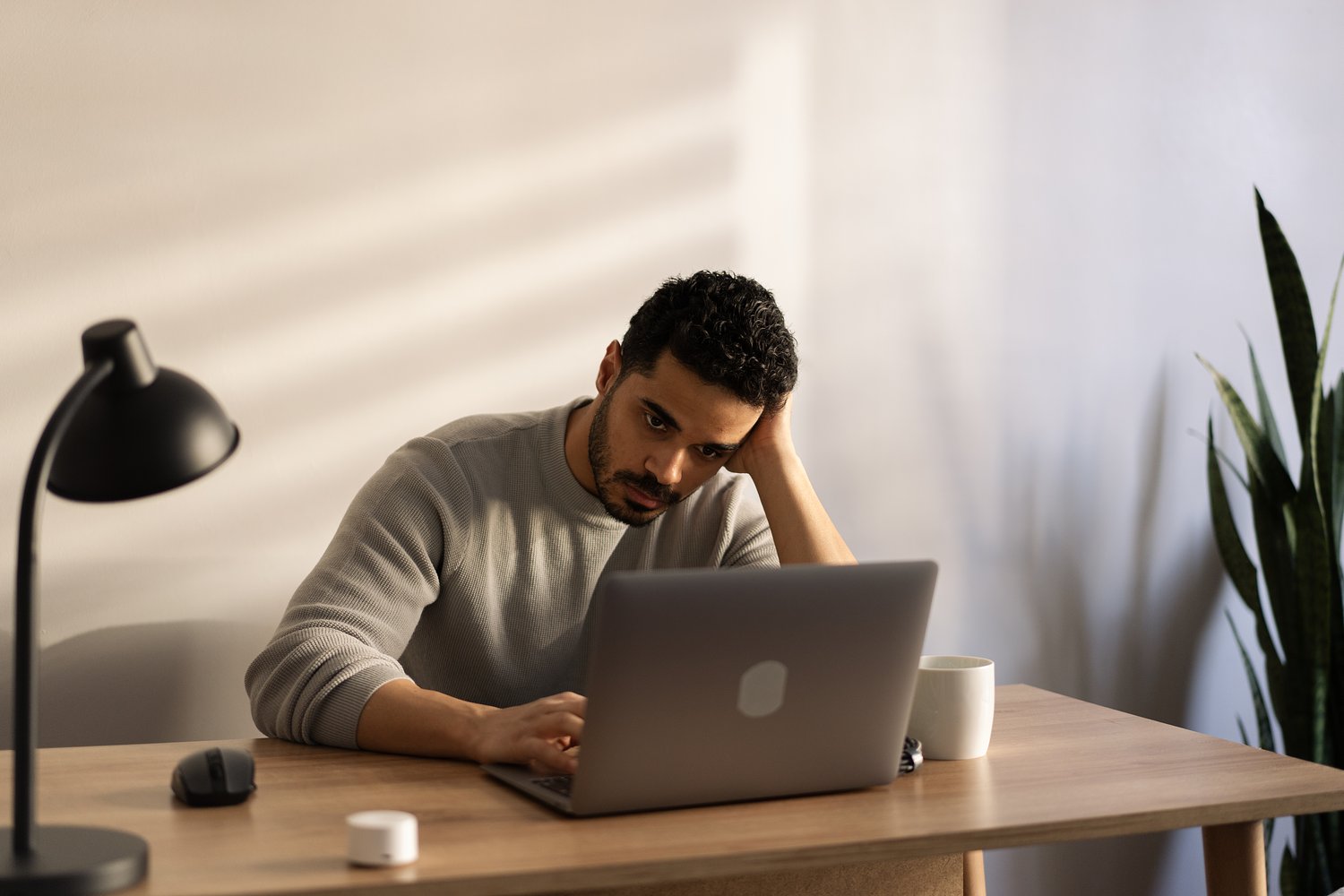 Dear Annie: I dread getting out of bed for my boring six-figure job