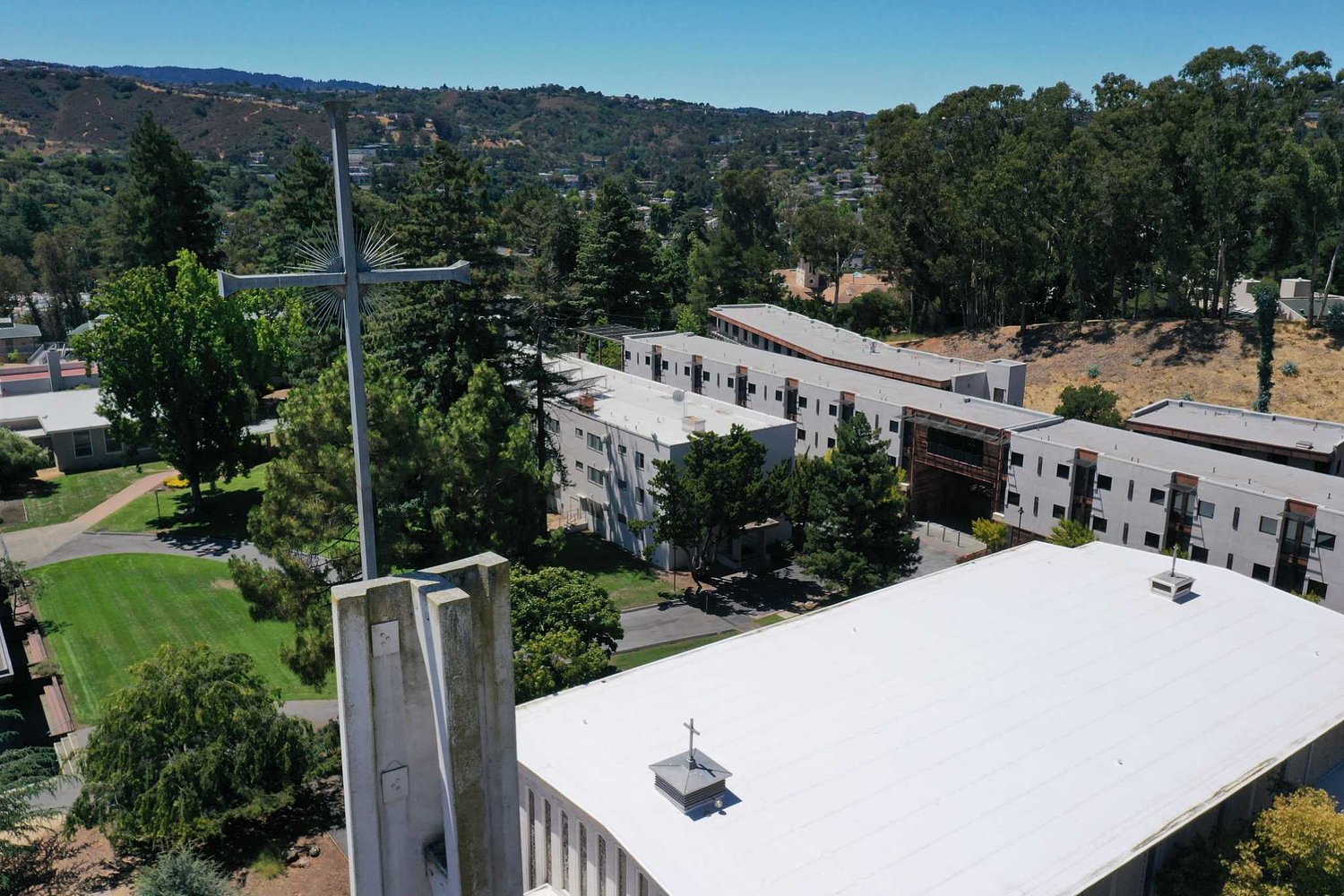 Bay Area university agrees to sell campus to UC after Stanford deal falls through