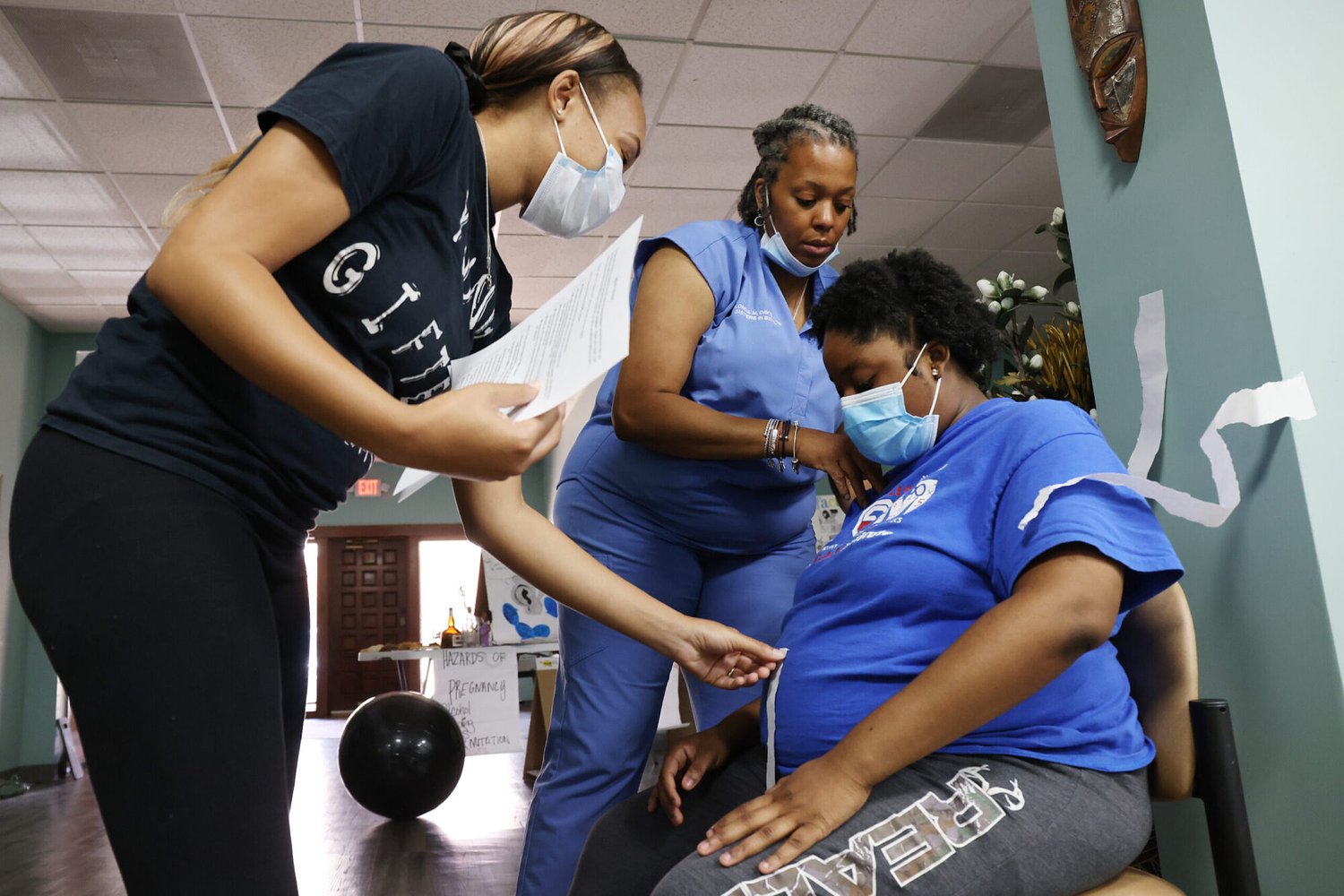 Federal lawsuit questions Mississippi’s limited access to nurse midwives