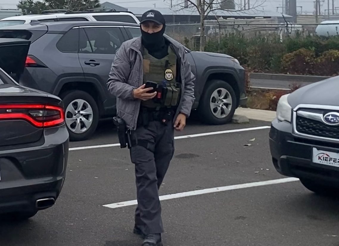 Advocates say at least 11 detained after flurry of ICE arrests in Eugene, Springfield