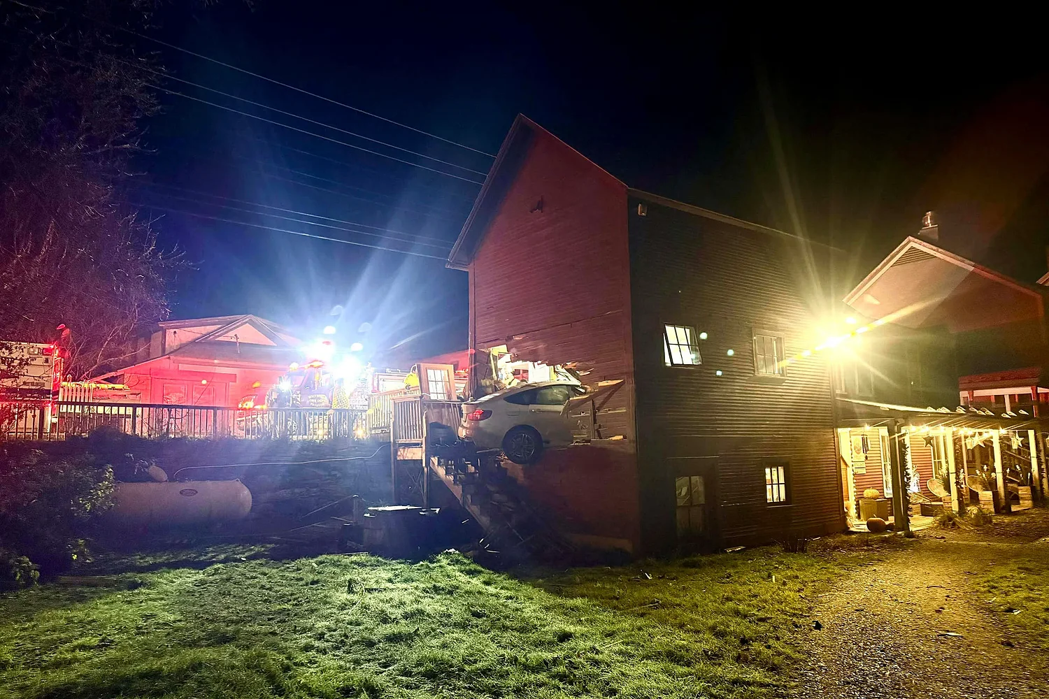 Federal employee charged with DUI after crash embedded his car in side of Vermont building