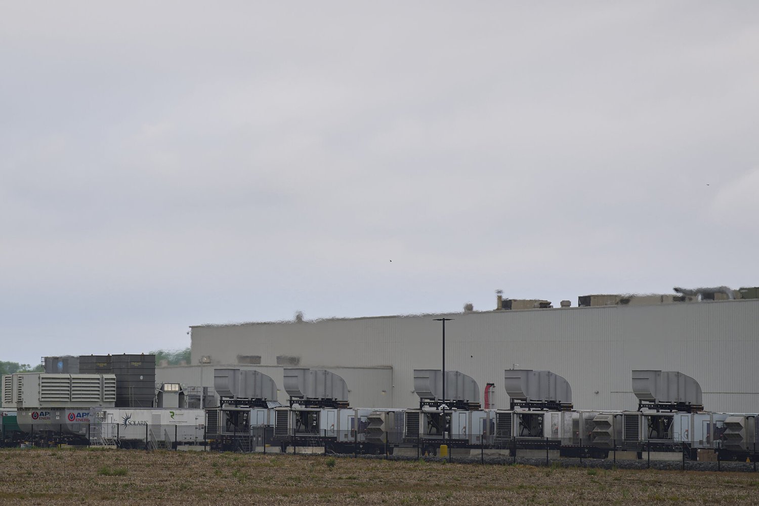 Southaven residents fear pollution, complain of noise, from Elon Musk’s xAI data-center turbines