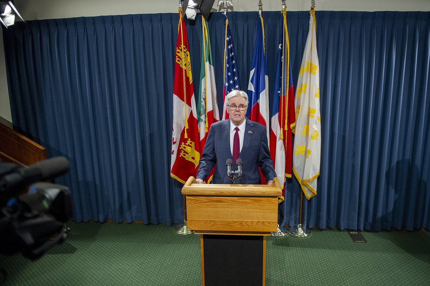 Lt. Gov. Dan Patrick proposes giving Texas newborns $1,000 each