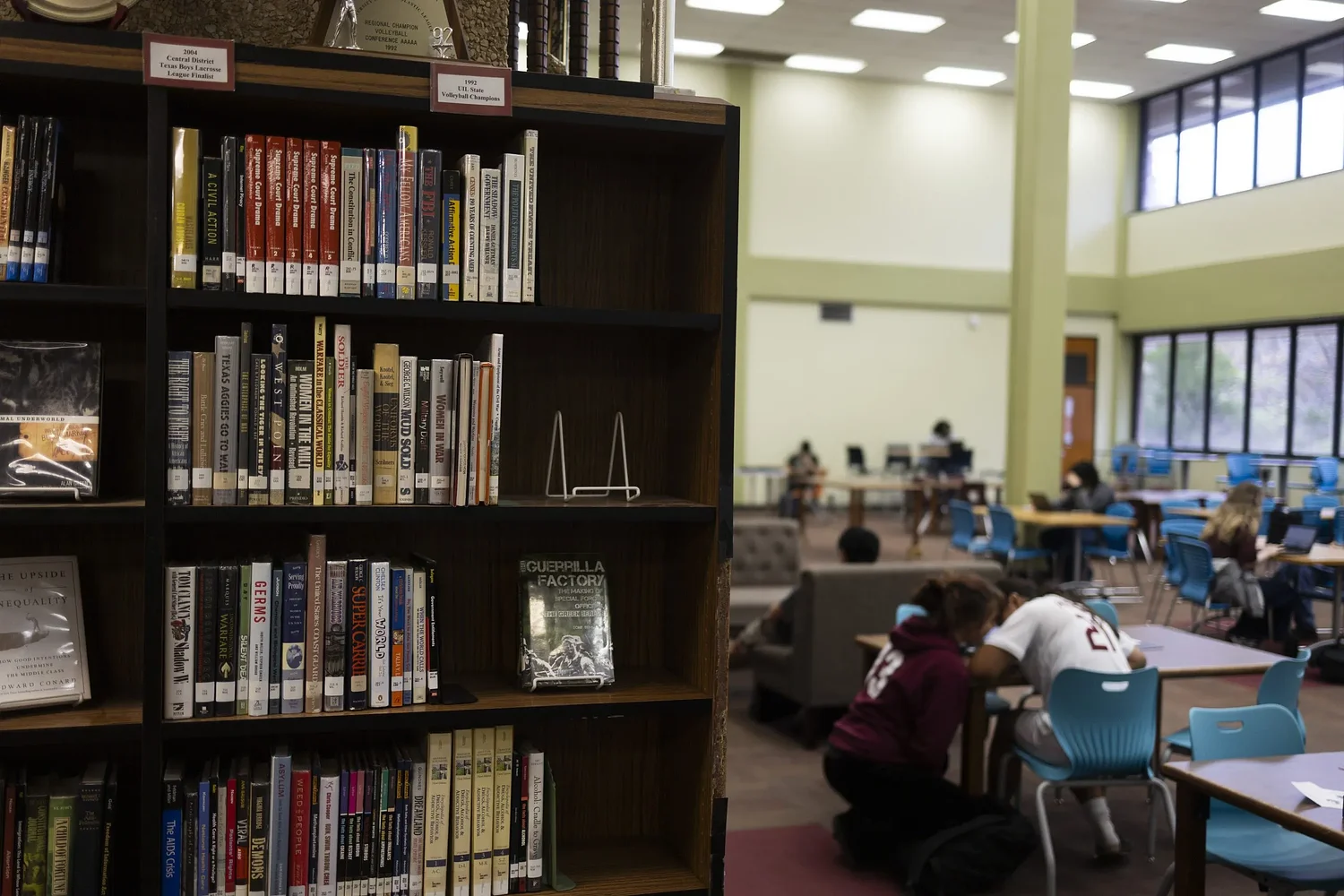 Austin ISD librarian cuts spark backlash after district reverses course